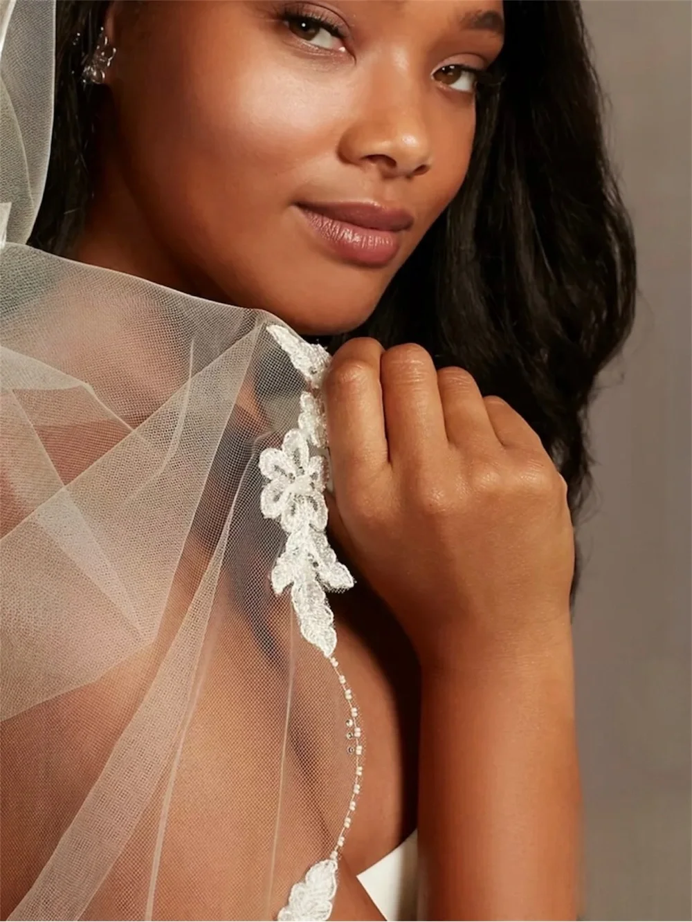 Floral Appliqué Beaded Scalloped Cathedral Bridal Veil - Ivory